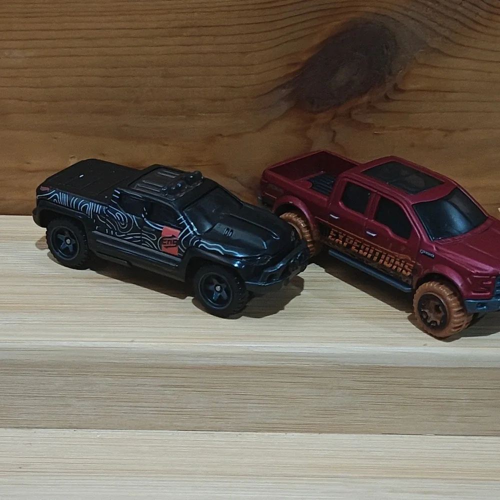 Hot Wheels 12 hot